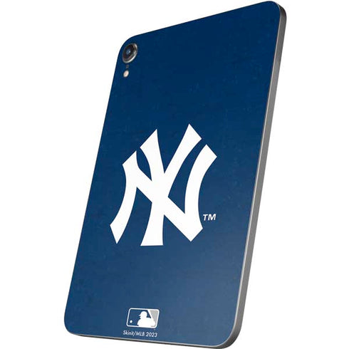 MLB New York Yankees - Solid Distressed Apple iPad Mini Skin