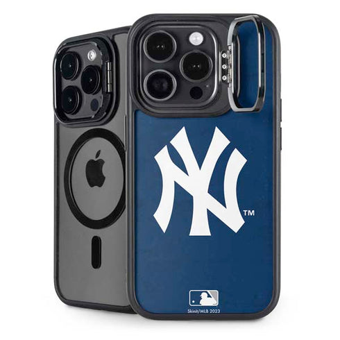 MLB New York Yankees - Solid Distressed iPhone 15 Pro Max Kickstand Case