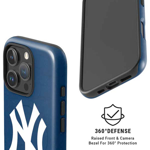 MLB New York Yankees - Solid Distressed iPhone 16 Pro Magsafe Impact Case
