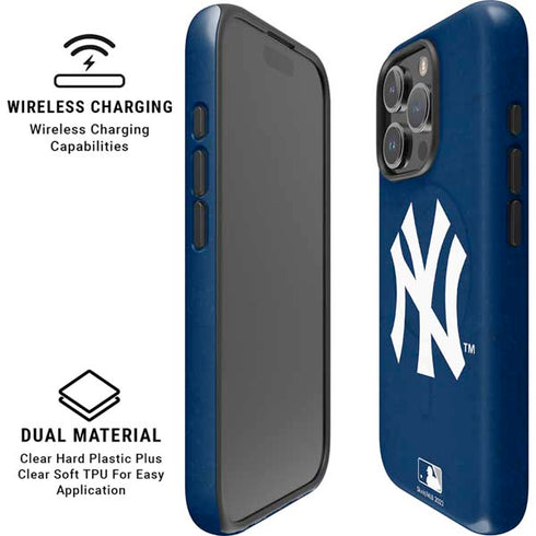 MLB New York Yankees - Solid Distressed iPhone 16 Pro Max Magsafe Impact Case