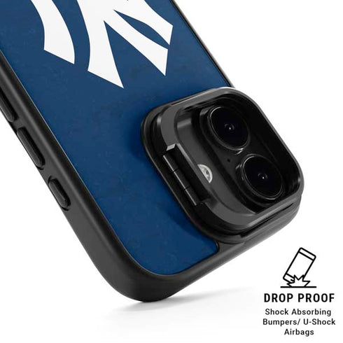 MLB New York Yankees - Solid Distressed iPhone 17 Kickstand Case
