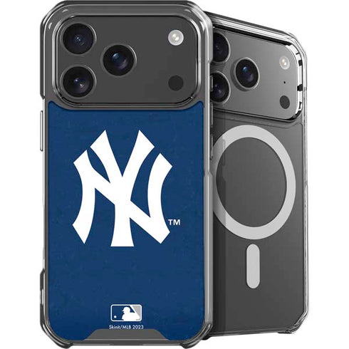 MLB New York Yankees - Solid Distressed iPhone 17 Pro MagSafe Case