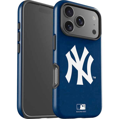 MLB New York Yankees - Solid Distressed iPhone 17 Pro Max Impact Case