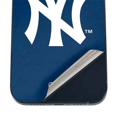 MLB New York Yankees - Solid Distressed iPhone 17 Pro Max Skin