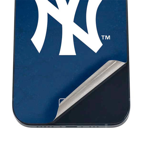 MLB New York Yankees - Solid Distressed iPhone 17 Skin