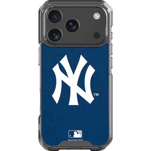 MLB New York Yankees - Solid Distressed iPhone 18 Pro Clear Case