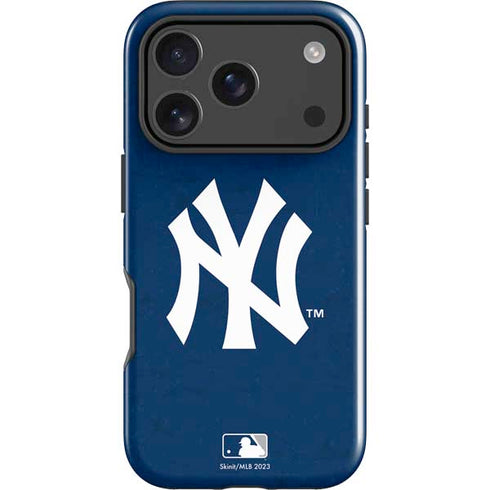 MLB New York Yankees - Solid Distressed iPhone 18 Pro Max Impact Case
