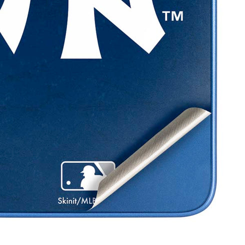 MLB New York Yankees - Solid Distressed Moto G Play 4G (2024) Skin