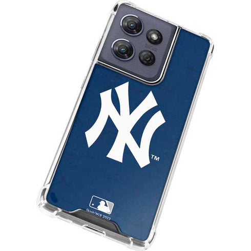 MLB New York Yankees - Solid Distressed Moto G Play 5G (2025) Clear Case