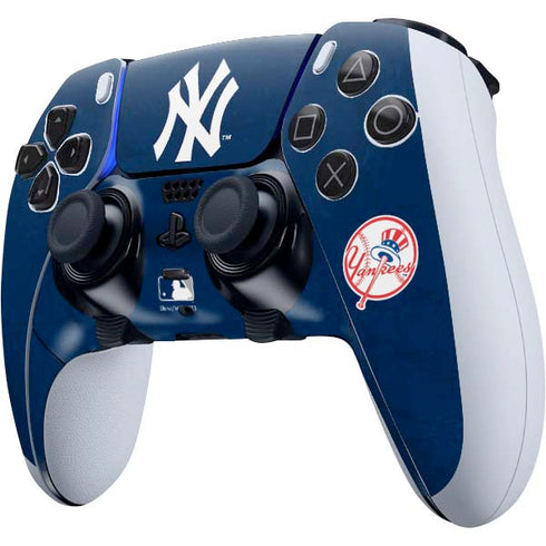 MLB New York Yankees - Solid Distressed PS5 DualSense Edge Pro Controller Skin