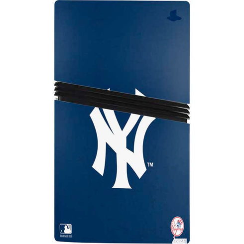 MLB New York Yankees - Solid Distressed PS5 Pro Bundle Skin