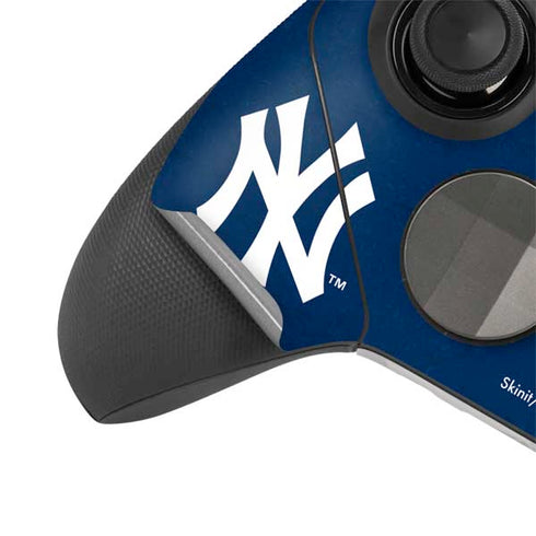 MLB New York Yankees - Solid Distressed Xbox Elite Wireless Controller Series 2 Skin