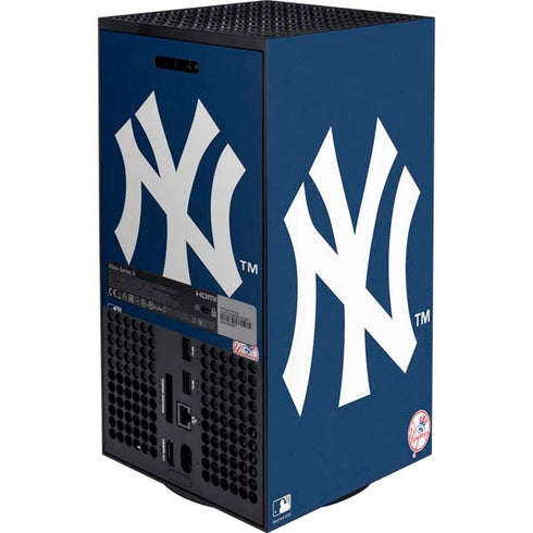 MLB New York Yankees - Solid Distressed Xbox Series X Bundle Skin
