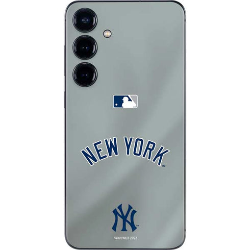 MLB New York Yankees Alternate/Away Jersey Galaxy S25 Skin