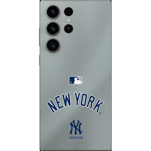 MLB New York Yankees Alternate/Away Jersey Galaxy S25 Ultra Skin