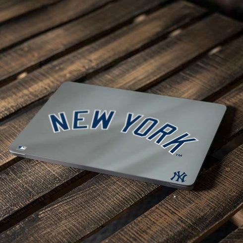 MLB New York Yankees Alternate/Away Jersey Apple MacBook Air Skin