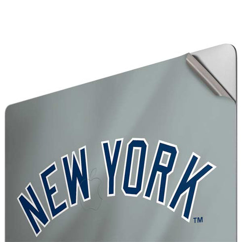 MLB New York Yankees Alternate/Away Jersey Apple MacBook Pro 16-inch Skin
