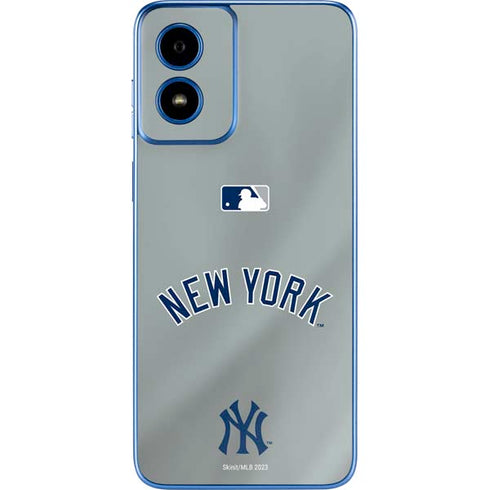 MLB New York Yankees Alternate/Away Jersey Moto G Play 4G (2024) Skin