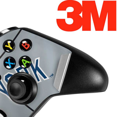 MLB New York Yankees Alternate/Away Jersey Xbox One S All-Digital Edition Bundle Skin