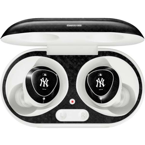 MLB New York Yankees Dark Wash Galaxy Buds Plus Skin