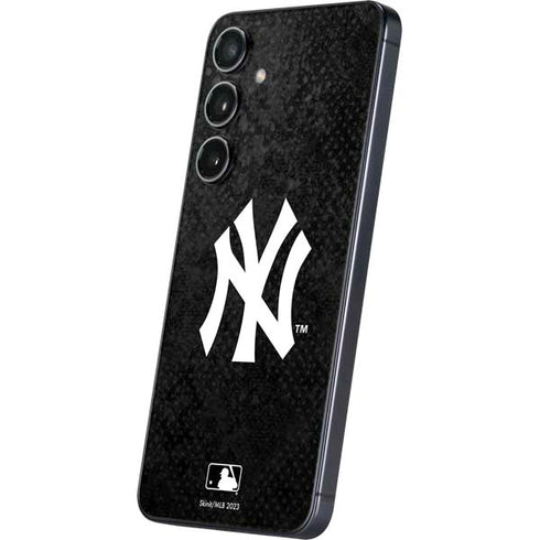 MLB New York Yankees Dark Wash Galaxy S24 Skin