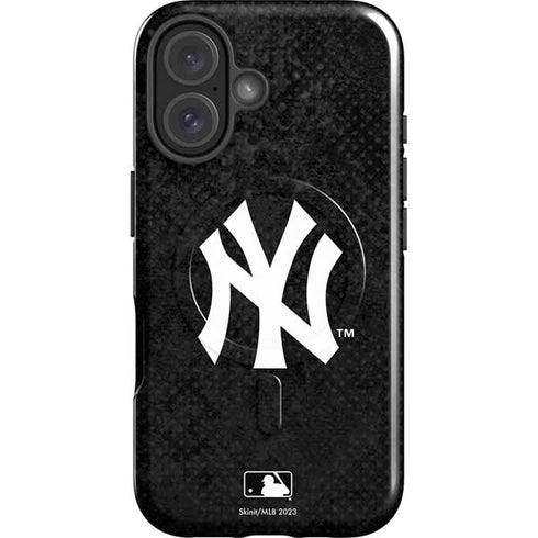 MLB New York Yankees Dark Wash iPhone 16 Magsafe Impact Case