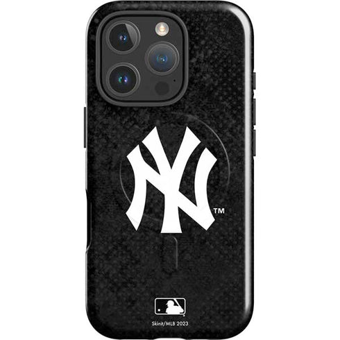 MLB New York Yankees Dark Wash iPhone 16 Pro Max Magsafe Impact Case