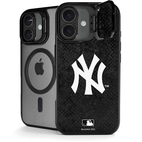 MLB New York Yankees Dark Wash iPhone 17 Kickstand Case