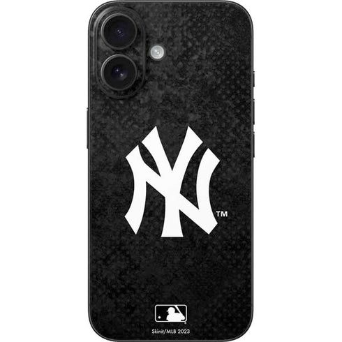 MLB New York Yankees Dark Wash iPhone 17 Skin