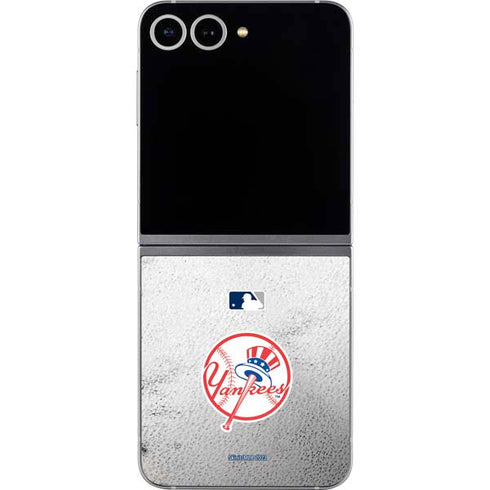 MLB New York Yankees Game Ball Galaxy Z Flip6 Skin