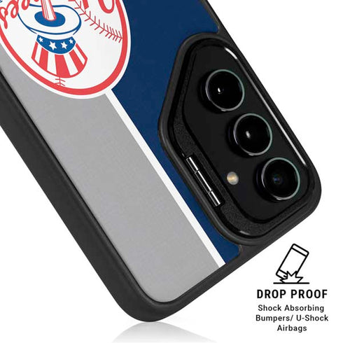 MLB New York Yankees Split Galaxy S25 Kickstand Case
