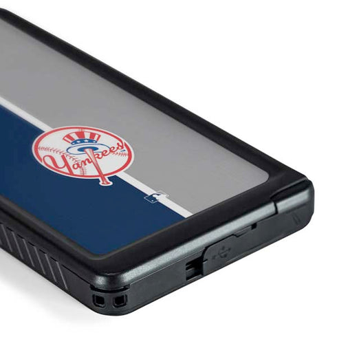MLB New York Yankees Split Galaxy S24 Ultra Waterproof Case