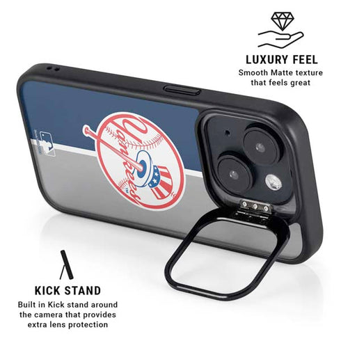 MLB New York Yankees Split iPhone 14 Kickstand Case