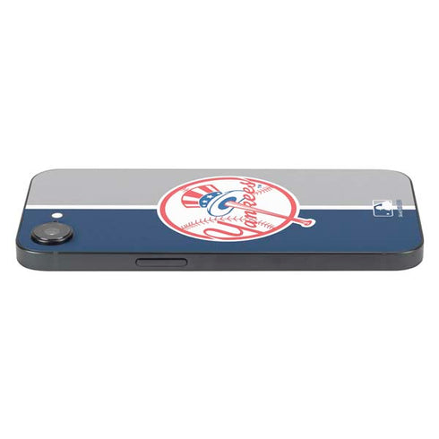 MLB New York Yankees Split iPhone 16e Skin