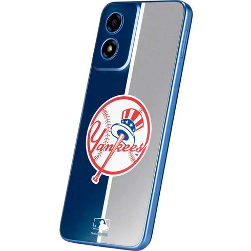 MLB New York Yankees Split Moto G Play 4G (2024) Skin