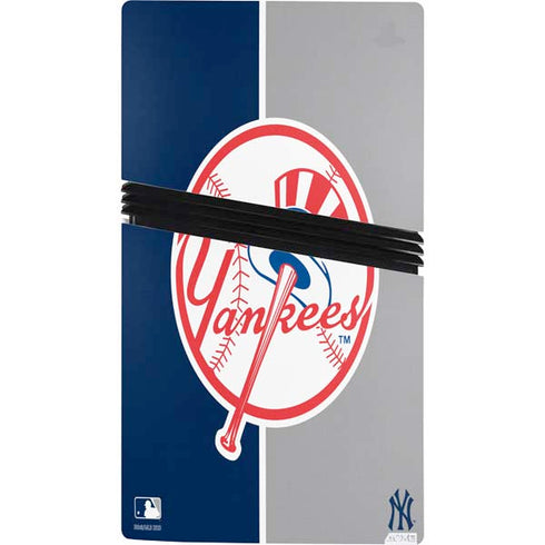 MLB New York Yankees Split PS5 Pro Bundle Skin