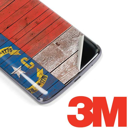 North Carolina Flag Dark Wood Moto E5 Plus Skin