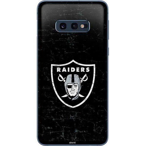 NFL Las Vegas Raiders Distressed Galaxy S10e Skin