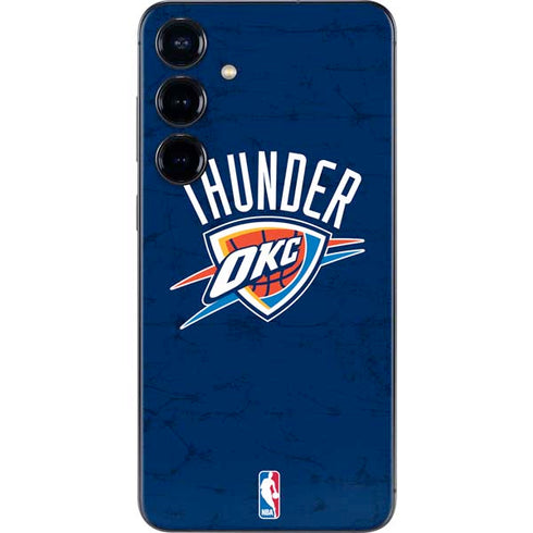 NBA OKC Thunder Distressed Galaxy S25 Skin