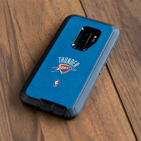 NBA OKC Thunder Distressed Otterbox Defender Galaxy Skin