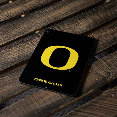 University of Oregon Ducks Black Gradient Apple iPad Pro Skin