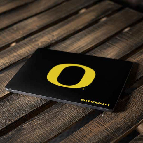 University of Oregon Ducks Black Gradient Apple MacBook Air Skin