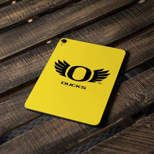 University of Oregon Ducks Yellow Apple iPad Pro Skin