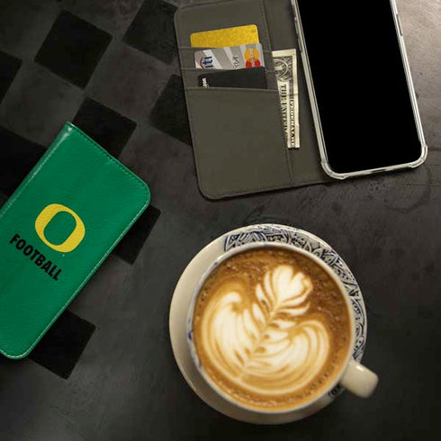 University of Oregon Football Green iPhone 15 Folio Case