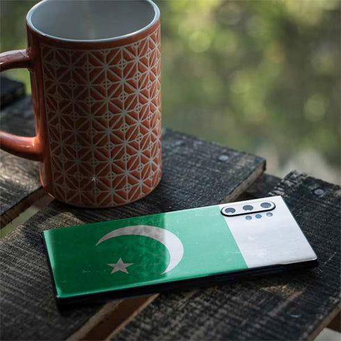 Pakistan Flag Distressed Galaxy Note 10 Plus Skin