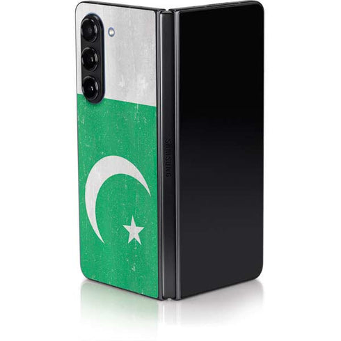 Pakistan Flag Distressed Galaxy Z Fold5 5G Skin