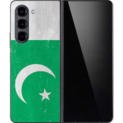 Pakistan Flag Distressed Galaxy Z Fold5 5G Skin