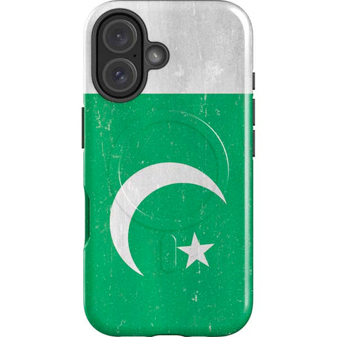 Pakistan Flag Distressed iPhone 16 Plus Magsafe Impact Case