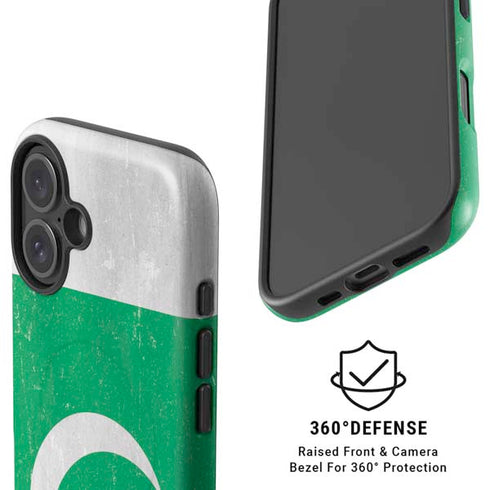 Pakistan Flag Distressed iPhone 16 Plus Magsafe Impact Case