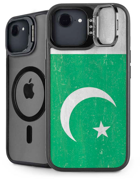 Pakistan Flag Distressed iPhone 16e Kickstand Case